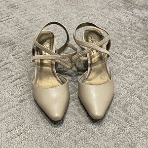 Life Stride Nude Pointed-Toe Strappy Heels